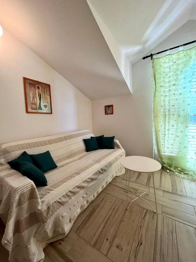 Апартаменти Gorana Apartman With Swimming Pool Єлса Екстер'єр фото